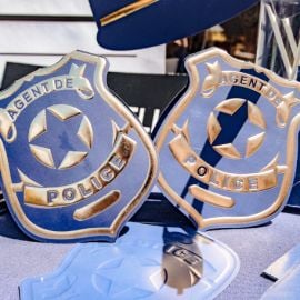 8 Invitations Badge Police