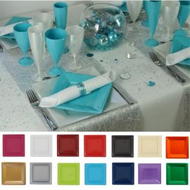 Assiette à dessert de Noel carré en plastique rigide x 12 pièces - decoration fetes pas cher - Badaboum.fr