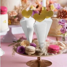 Cornet a dragees Blanc avec Coeur Or