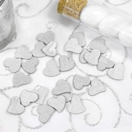 Lot de 30 petits confettis coeurs en bois métallisé Argent