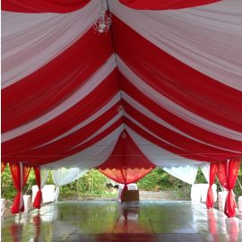 Tenture mariage en tulle Rouge 75cm