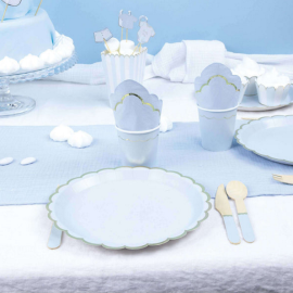 assiettes - festonnées - 23 cm - bleu pastel - x 8 pièces - vaisselle jetable pas cher ambiance 1