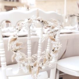 couronne de chaise mariage azalee