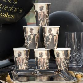 Chemin de table doré avec motifs islamiques et inscription Eid Mubarak, idéal pour les décorations de l’Eid, disponible sur Badaboum.fr.