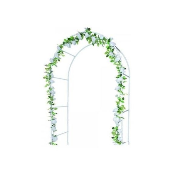 Quelques arches pour une décoration de mariage en exterieur