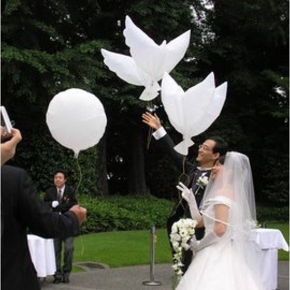 Ballon blanc de 25 cm pour les témoins du mariage REF/49398