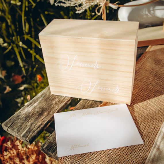 Boîte à souvenirs Couronne de feuilles personnalisée pour le mariage