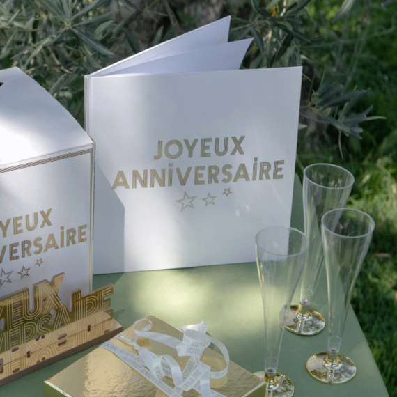 Livre d'Or Joyeux Anniversaire - Confettis - 20 pages